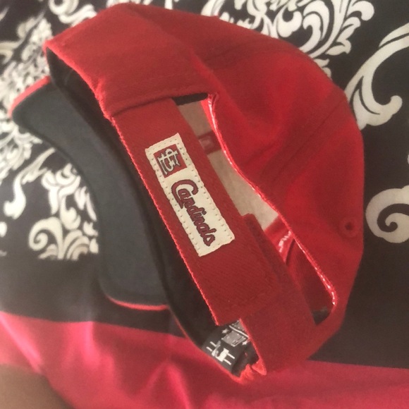 Hat - Picture 2 of 3